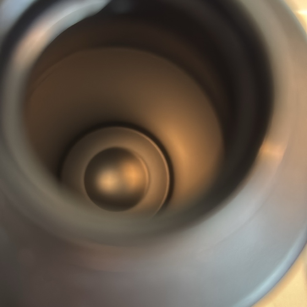 Hydro Flask Matte Black Bottle with Flip Lid - Picture 5 of 6